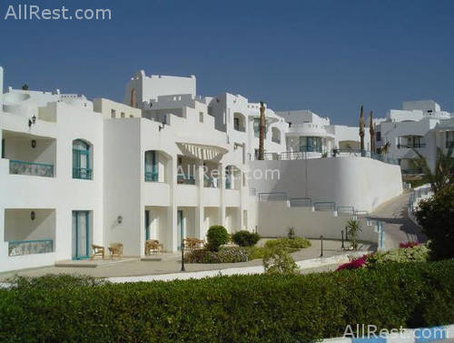 Royal Rojana Resort